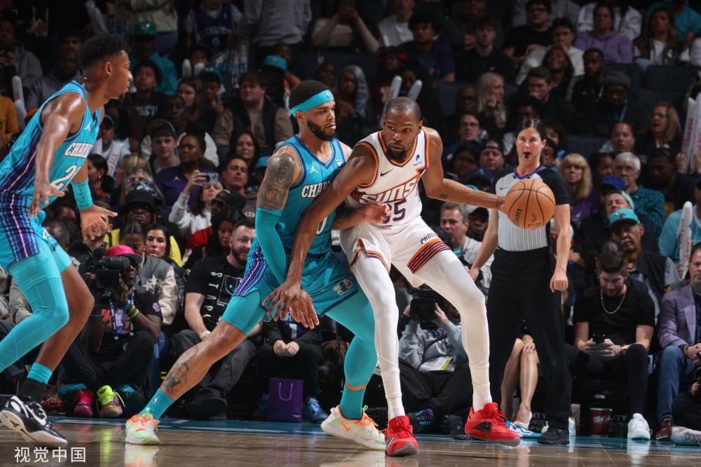 勒姆中场的 勒姆中场的