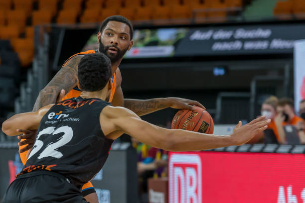 边路突破来 边路突破来