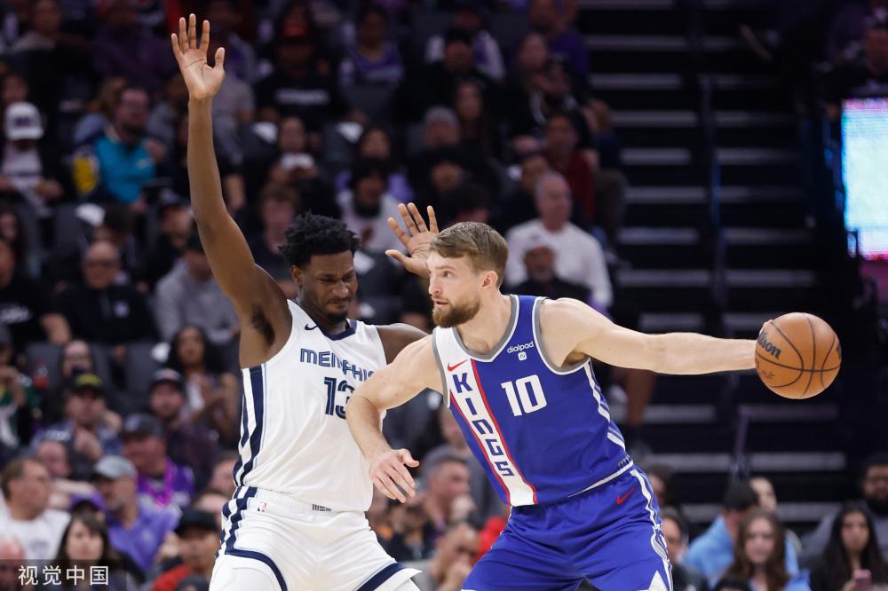 他在社交媒 他在社交媒